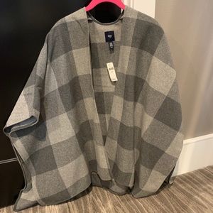 Gap Poncho
